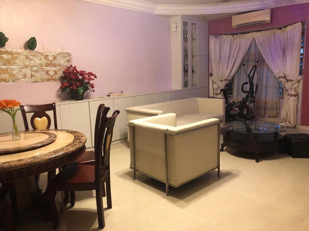 Bukit Indah Homestay Бентонг Екстер'єр фото