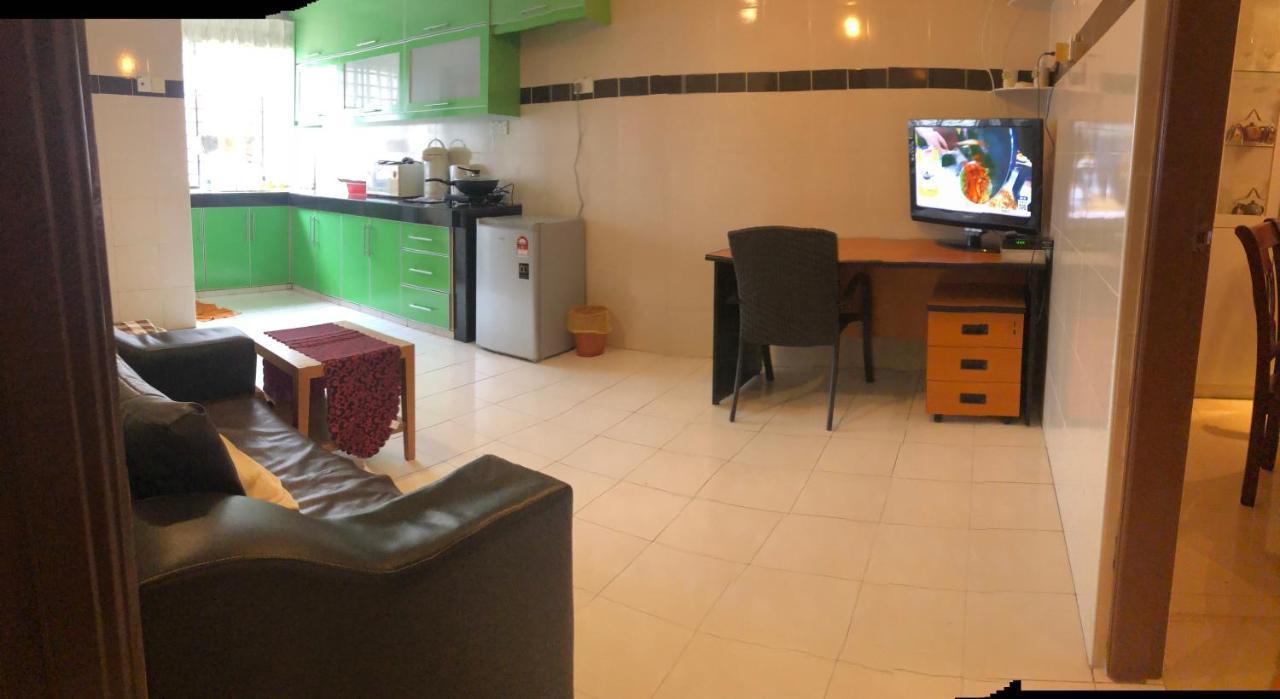 Bukit Indah Homestay Бентонг Екстер'єр фото